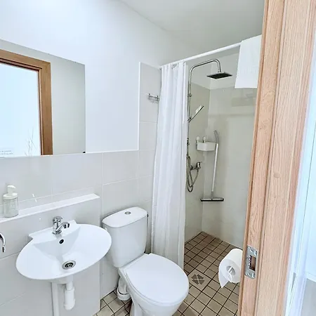 アパート Endla Ja Apartamendid ハープサル